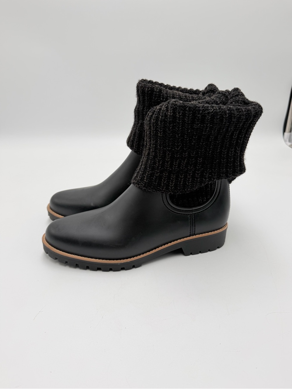 Bernardo Rain Boots Black Sweater Cuff Chelsea Waterproof Women’s Size 8